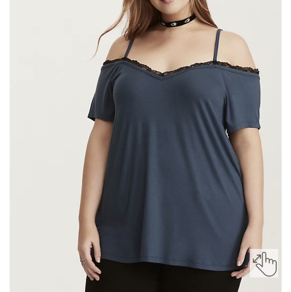 SUPER SOFT LACE TRIM COLD SHOULDER TOP